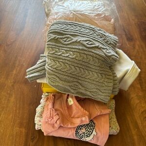 Bundle of baby clothes 18mths